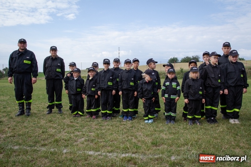 Zdjęcie w galerii na portalu naszraciborz.pl: Złota sekunda. OSP Pogrzebień z pucharem wójta Kornowaca wiadomości z regionu