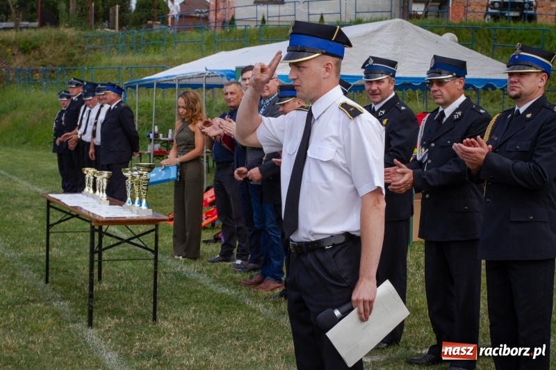 Zdjęcie w galerii na portalu naszraciborz.pl: Złota sekunda. OSP Pogrzebień z pucharem wójta Kornowaca wiadomości z regionu