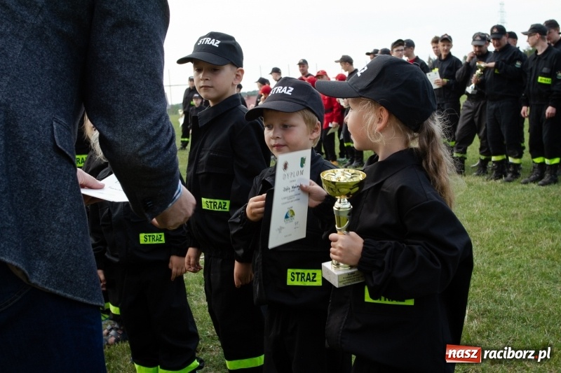 Zdjęcie w galerii na portalu naszraciborz.pl: Złota sekunda. OSP Pogrzebień z pucharem wójta Kornowaca wiadomości z regionu