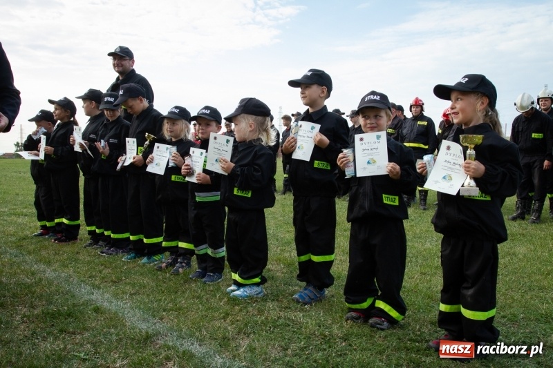 Zdjęcie w galerii na portalu naszraciborz.pl: Złota sekunda. OSP Pogrzebień z pucharem wójta Kornowaca wiadomości z regionu