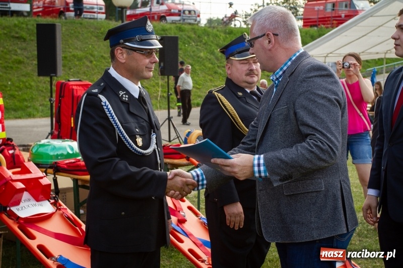Zdjęcie w galerii na portalu naszraciborz.pl: Złota sekunda. OSP Pogrzebień z pucharem wójta Kornowaca wiadomości z regionu