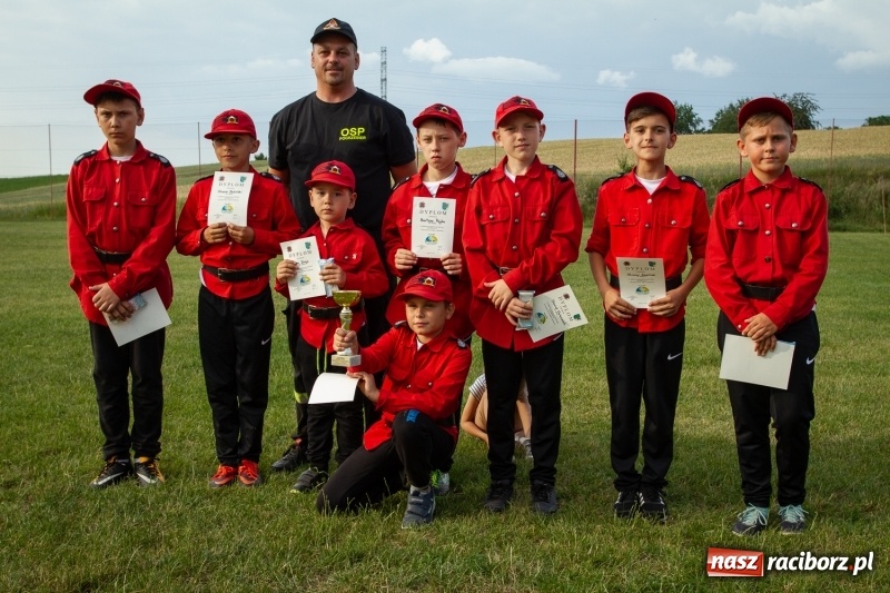 Zdjęcie w galerii na portalu naszraciborz.pl: Złota sekunda. OSP Pogrzebień z pucharem wójta Kornowaca wiadomości z regionu