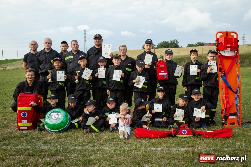 Zdjęcie w galerii na portalu naszraciborz.pl: Złota sekunda. OSP Pogrzebień z pucharem wójta Kornowaca wiadomości z regionu