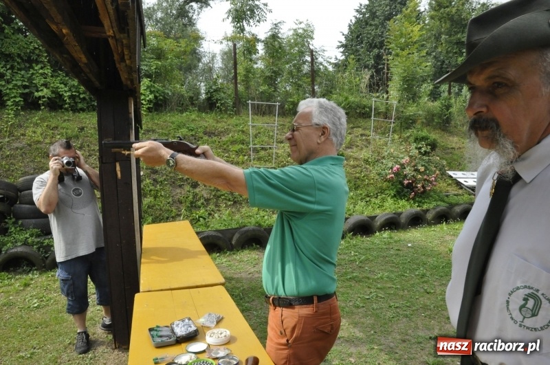 Zdjęcie w galerii na portalu naszraciborz.pl: Strzelanie królewskie AD 2018. Ekipa poprawczaka zgarnęła dwa złota wiadomości z regionu
