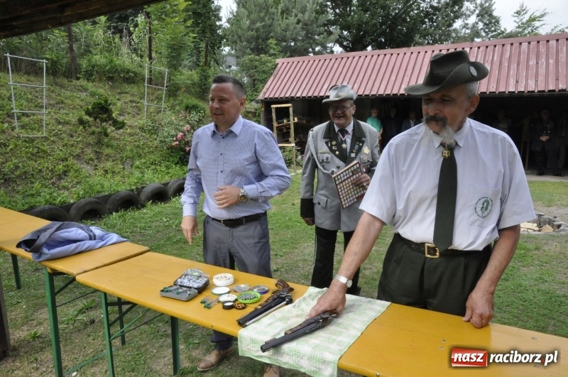 Zdjęcie w galerii na portalu naszraciborz.pl: Strzelanie królewskie AD 2018. Ekipa poprawczaka zgarnęła dwa złota wiadomości z regionu