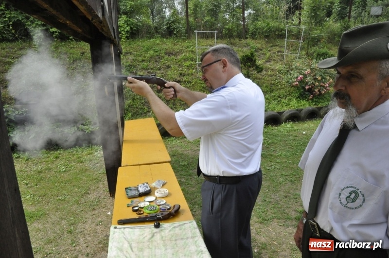 Zdjęcie w galerii na portalu naszraciborz.pl: Strzelanie królewskie AD 2018. Ekipa poprawczaka zgarnęła dwa złota wiadomości z regionu