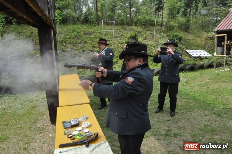 Zdjęcie w galerii na portalu naszraciborz.pl: Strzelanie królewskie AD 2018. Ekipa poprawczaka zgarnęła dwa złota wiadomości z regionu