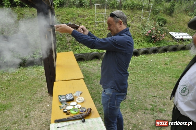 Zdjęcie w galerii na portalu naszraciborz.pl: Strzelanie królewskie AD 2018. Ekipa poprawczaka zgarnęła dwa złota wiadomości z regionu