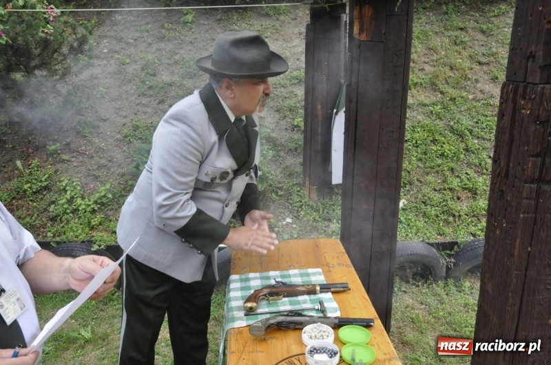 Zdjęcie w galerii na portalu naszraciborz.pl: Strzelanie królewskie AD 2018. Ekipa poprawczaka zgarnęła dwa złota wiadomości z regionu
