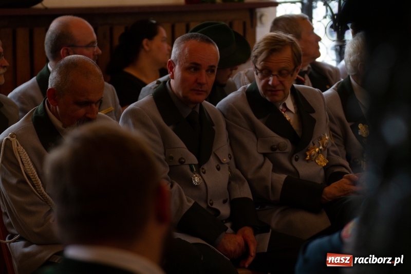 Zdjęcie w galerii na portalu naszraciborz.pl: Raciborski król kurkowy AD 2018 zasiadł na tronie i pozdrowił raciborzan  wiadomości z regionu