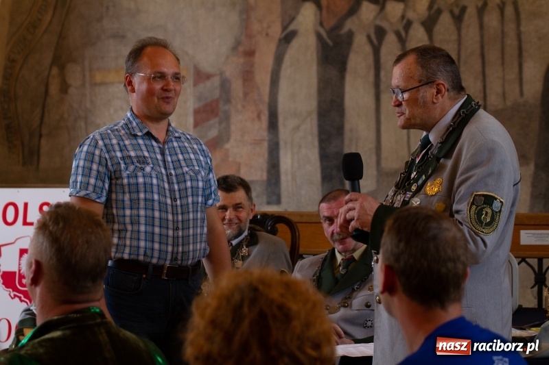 Zdjęcie w galerii na portalu naszraciborz.pl: Raciborski król kurkowy AD 2018 zasiadł na tronie i pozdrowił raciborzan  wiadomości z regionu