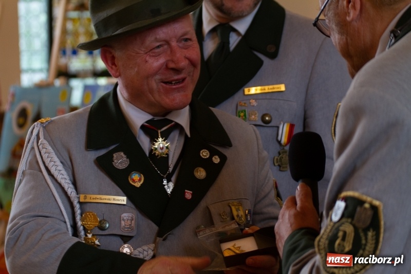 Zdjęcie w galerii na portalu naszraciborz.pl: Raciborski król kurkowy AD 2018 zasiadł na tronie i pozdrowił raciborzan  wiadomości z regionu