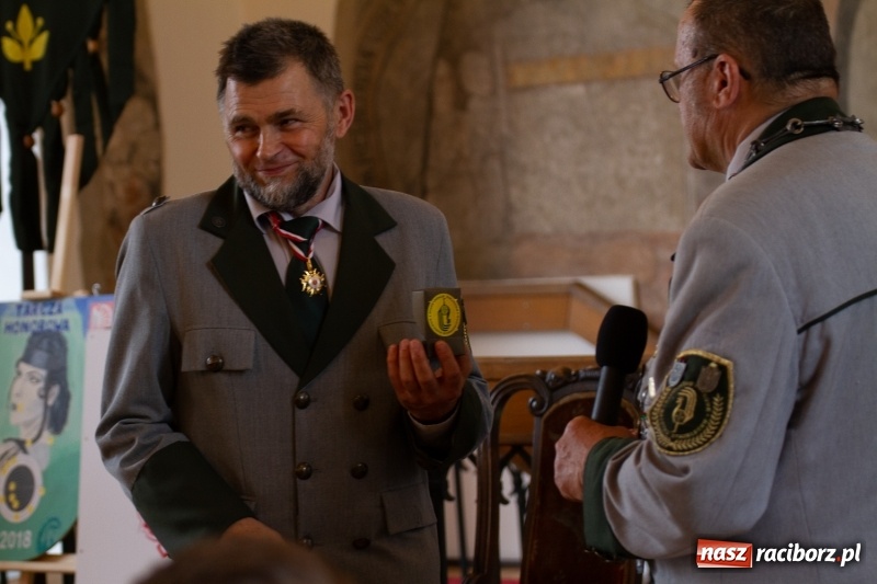 Zdjęcie w galerii na portalu naszraciborz.pl: Raciborski król kurkowy AD 2018 zasiadł na tronie i pozdrowił raciborzan  wiadomości z regionu