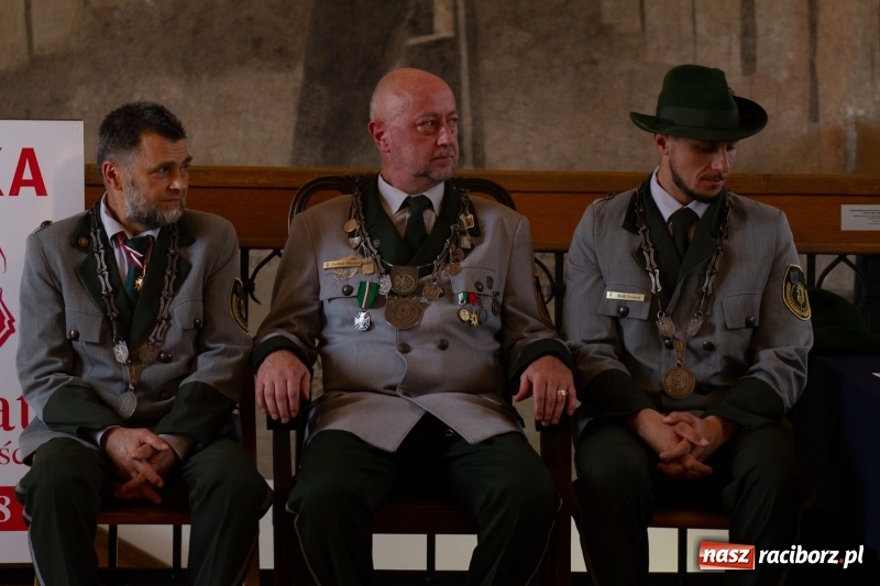 Zdjęcie w galerii na portalu naszraciborz.pl: Raciborski król kurkowy AD 2018 zasiadł na tronie i pozdrowił raciborzan  wiadomości z regionu