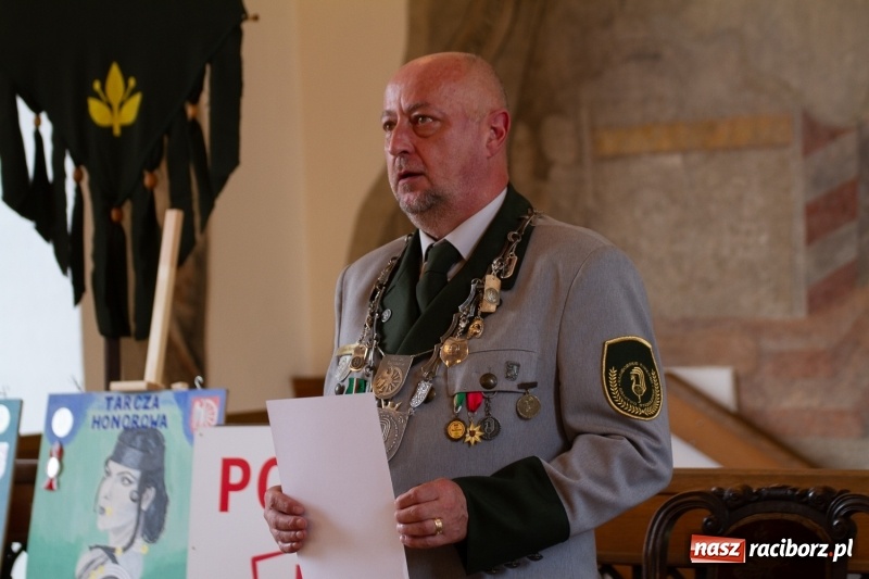 Zdjęcie w galerii na portalu naszraciborz.pl: Raciborski król kurkowy AD 2018 zasiadł na tronie i pozdrowił raciborzan  wiadomości z regionu