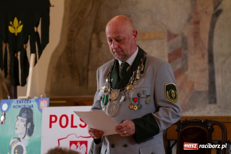 Zdjęcie w galerii na portalu naszraciborz.pl: Raciborski król kurkowy AD 2018 zasiadł na tronie i pozdrowił raciborzan  wiadomości z regionu