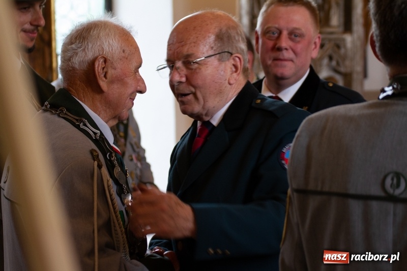 Zdjęcie w galerii na portalu naszraciborz.pl: Raciborski król kurkowy AD 2018 zasiadł na tronie i pozdrowił raciborzan  wiadomości z regionu