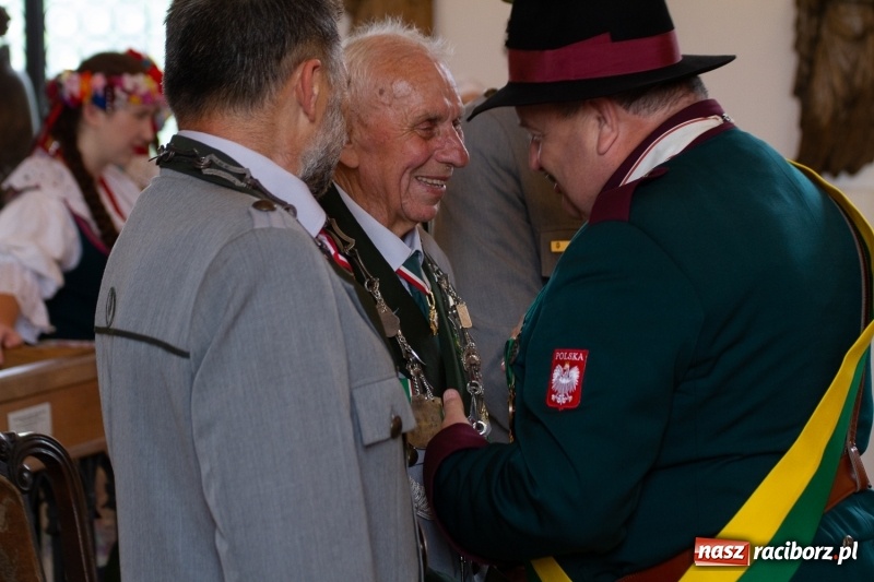 Zdjęcie w galerii na portalu naszraciborz.pl: Raciborski król kurkowy AD 2018 zasiadł na tronie i pozdrowił raciborzan  wiadomości z regionu