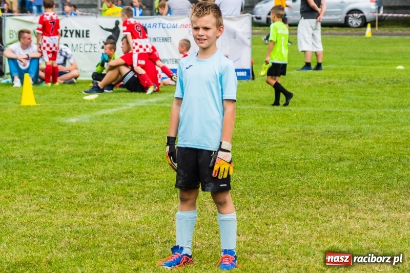 Zdjęcie w galerii na portalu naszraciborz.pl: Piłkarskie zmagania żaków młodszych podczas Tworków Cup 2018 wiadomości z regionu