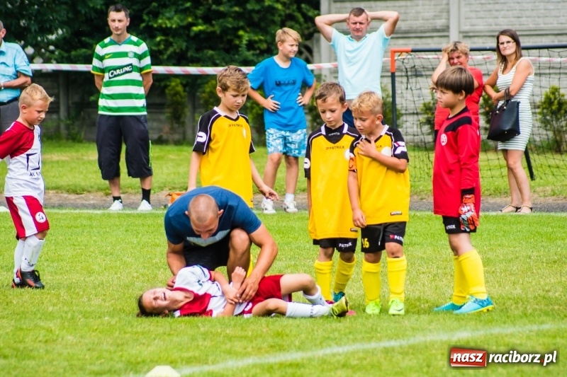 Zdjęcie w galerii na portalu naszraciborz.pl: Piłkarskie zmagania żaków młodszych podczas Tworków Cup 2018 wiadomości z regionu
