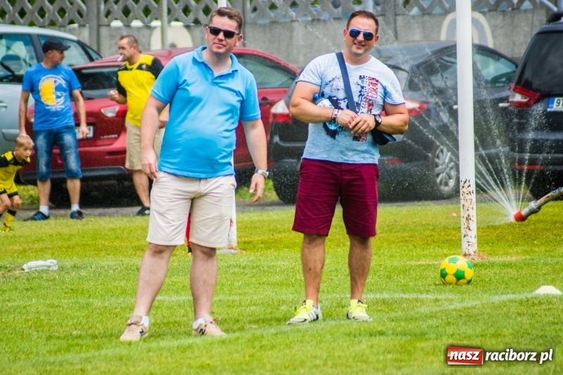 Zdjęcie w galerii na portalu naszraciborz.pl: Piłkarskie zmagania żaków młodszych podczas Tworków Cup 2018 wiadomości z regionu