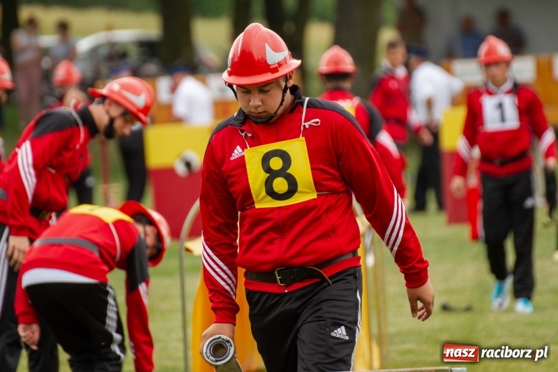 Zdjęcie w galerii na portalu naszraciborz.pl: Rudnik kontra Brzeźnica. Sztafeta zdecydowała o złocie. Brzeźnickie strażaczki najlepsze wiadomości z regionu