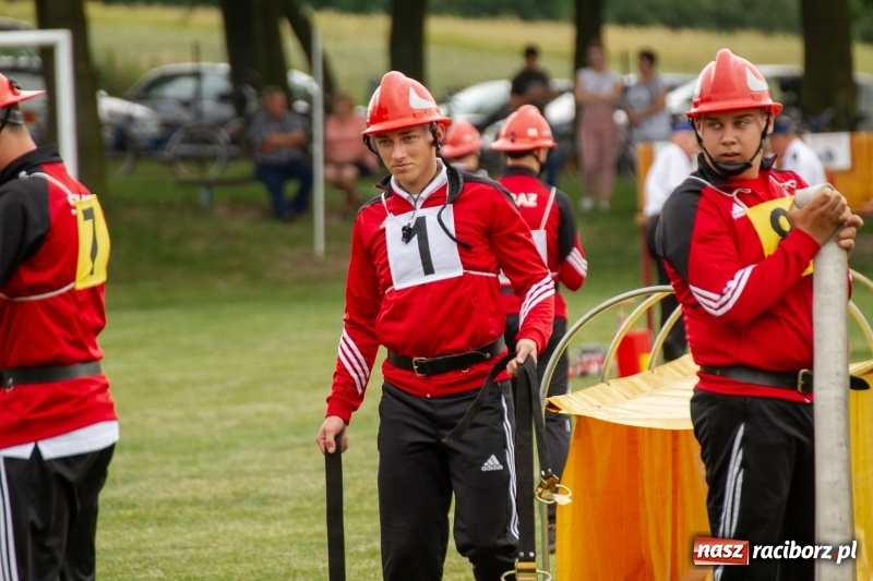 Zdjęcie w galerii na portalu naszraciborz.pl: Rudnik kontra Brzeźnica. Sztafeta zdecydowała o złocie. Brzeźnickie strażaczki najlepsze wiadomości z regionu