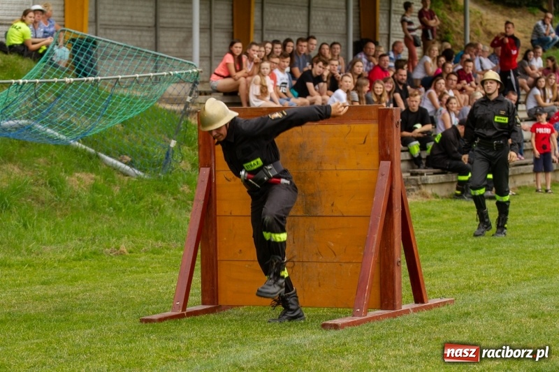 Zdjęcie w galerii na portalu naszraciborz.pl: Rudnik kontra Brzeźnica. Sztafeta zdecydowała o złocie. Brzeźnickie strażaczki najlepsze wiadomości z regionu