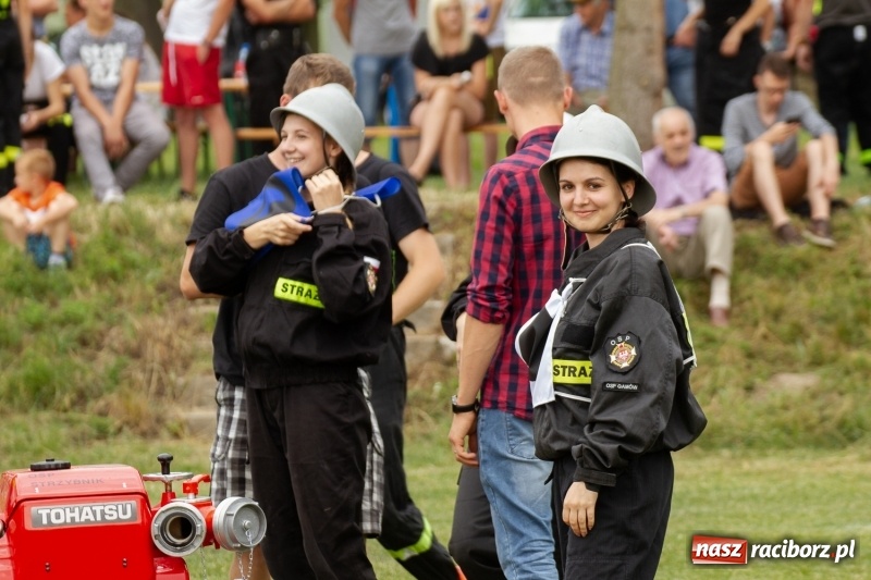 Zdjęcie w galerii na portalu naszraciborz.pl: Rudnik kontra Brzeźnica. Sztafeta zdecydowała o złocie. Brzeźnickie strażaczki najlepsze wiadomości z regionu