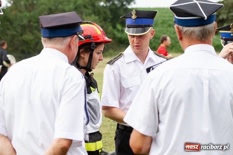 Zdjęcie w galerii na portalu naszraciborz.pl: Rudnik kontra Brzeźnica. Sztafeta zdecydowała o złocie. Brzeźnickie strażaczki najlepsze wiadomości z regionu