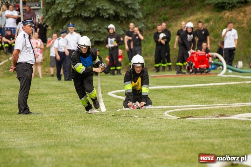 Zdjęcie w galerii na portalu naszraciborz.pl: Rudnik kontra Brzeźnica. Sztafeta zdecydowała o złocie. Brzeźnickie strażaczki najlepsze wiadomości z regionu