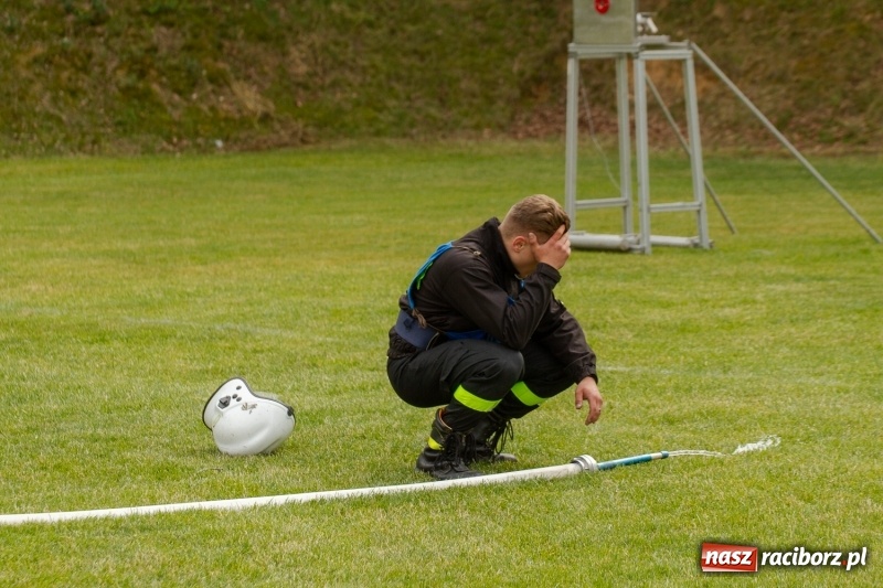 Zdjęcie w galerii na portalu naszraciborz.pl: Rudnik kontra Brzeźnica. Sztafeta zdecydowała o złocie. Brzeźnickie strażaczki najlepsze wiadomości z regionu