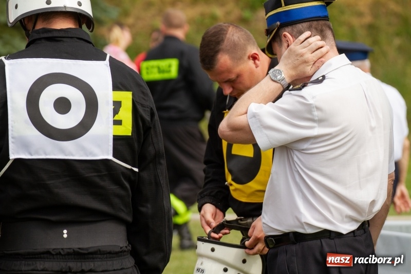 Zdjęcie w galerii na portalu naszraciborz.pl: Rudnik kontra Brzeźnica. Sztafeta zdecydowała o złocie. Brzeźnickie strażaczki najlepsze wiadomości z regionu