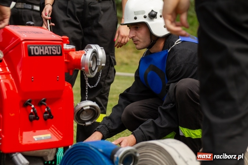 Zdjęcie w galerii na portalu naszraciborz.pl: Rudnik kontra Brzeźnica. Sztafeta zdecydowała o złocie. Brzeźnickie strażaczki najlepsze wiadomości z regionu
