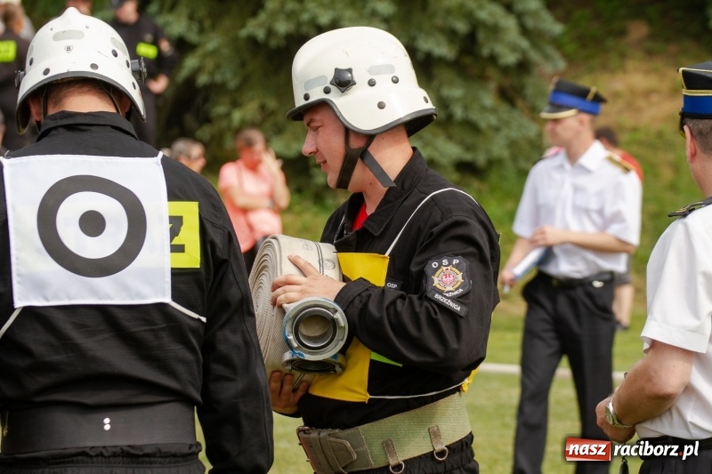 Zdjęcie w galerii na portalu naszraciborz.pl: Rudnik kontra Brzeźnica. Sztafeta zdecydowała o złocie. Brzeźnickie strażaczki najlepsze wiadomości z regionu