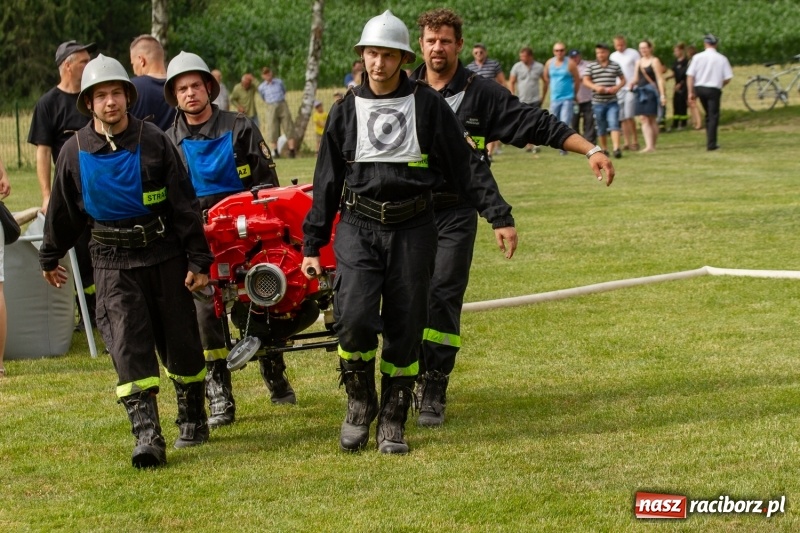 Zdjęcie w galerii na portalu naszraciborz.pl: Rudnik kontra Brzeźnica. Sztafeta zdecydowała o złocie. Brzeźnickie strażaczki najlepsze wiadomości z regionu