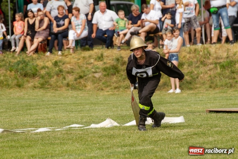 Zdjęcie w galerii na portalu naszraciborz.pl: Rudnik kontra Brzeźnica. Sztafeta zdecydowała o złocie. Brzeźnickie strażaczki najlepsze wiadomości z regionu