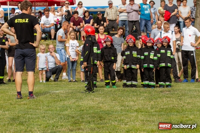 Zdjęcie w galerii na portalu naszraciborz.pl: Rudnik kontra Brzeźnica. Sztafeta zdecydowała o złocie. Brzeźnickie strażaczki najlepsze wiadomości z regionu