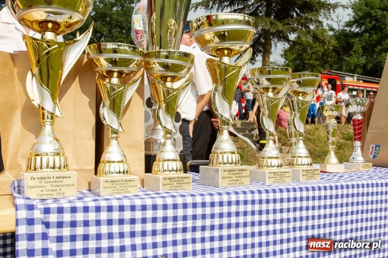 Zdjęcie w galerii na portalu naszraciborz.pl: Rudnik kontra Brzeźnica. Sztafeta zdecydowała o złocie. Brzeźnickie strażaczki najlepsze wiadomości z regionu