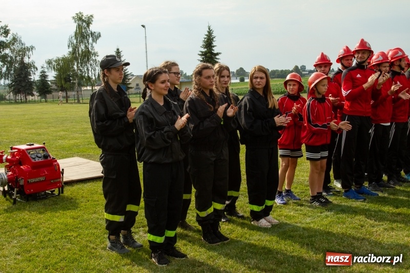 Zdjęcie w galerii na portalu naszraciborz.pl: Rudnik kontra Brzeźnica. Sztafeta zdecydowała o złocie. Brzeźnickie strażaczki najlepsze wiadomości z regionu