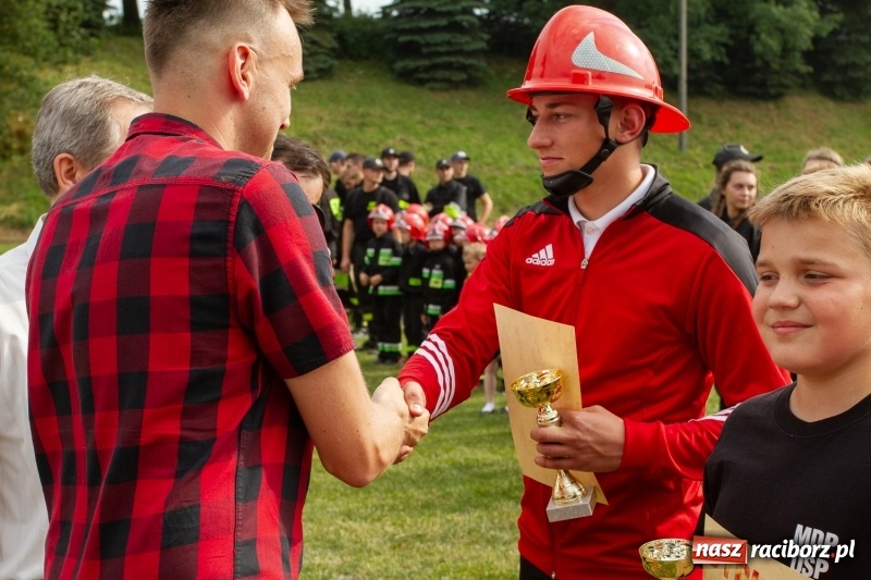 Zdjęcie w galerii na portalu naszraciborz.pl: Rudnik kontra Brzeźnica. Sztafeta zdecydowała o złocie. Brzeźnickie strażaczki najlepsze wiadomości z regionu