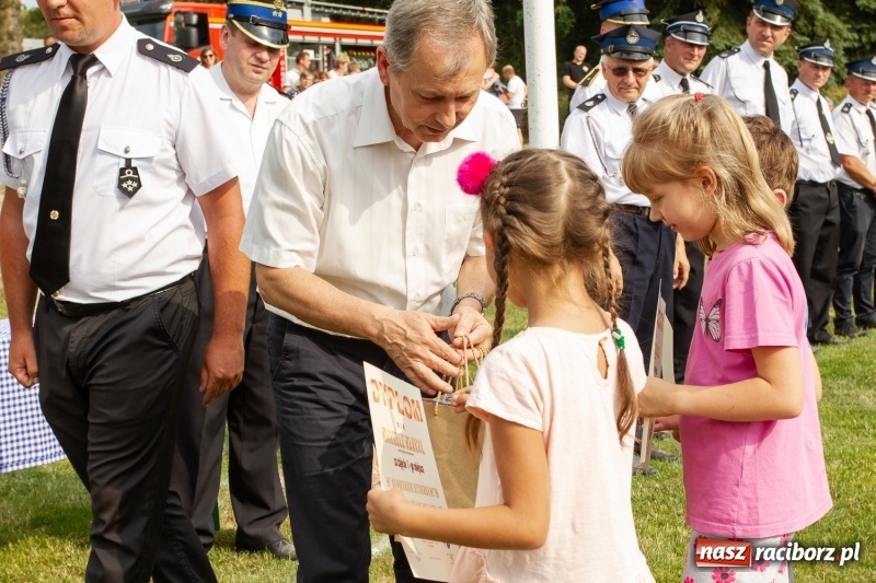 Zdjęcie w galerii na portalu naszraciborz.pl: Rudnik kontra Brzeźnica. Sztafeta zdecydowała o złocie. Brzeźnickie strażaczki najlepsze wiadomości z regionu
