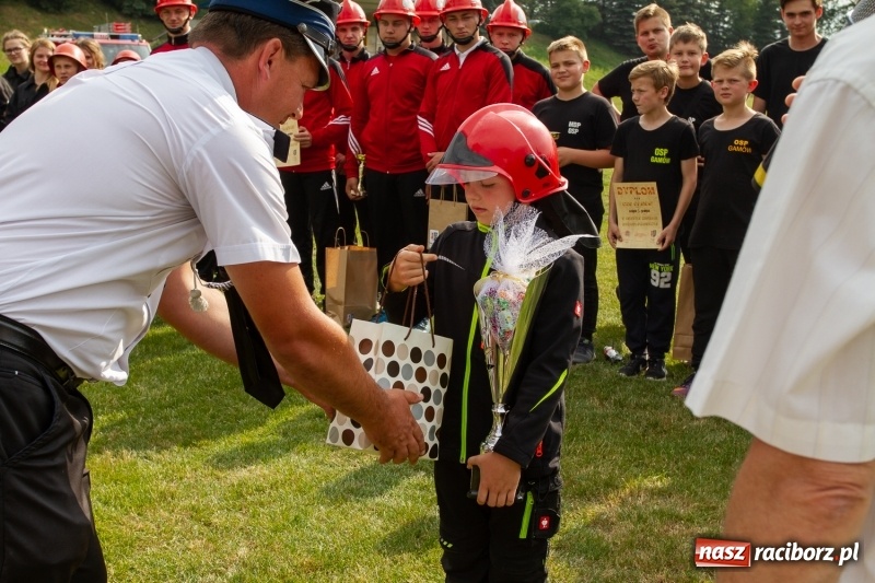 Zdjęcie w galerii na portalu naszraciborz.pl: Rudnik kontra Brzeźnica. Sztafeta zdecydowała o złocie. Brzeźnickie strażaczki najlepsze wiadomości z regionu