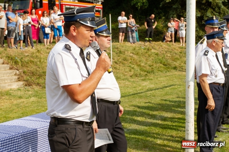 Zdjęcie w galerii na portalu naszraciborz.pl: Rudnik kontra Brzeźnica. Sztafeta zdecydowała o złocie. Brzeźnickie strażaczki najlepsze wiadomości z regionu