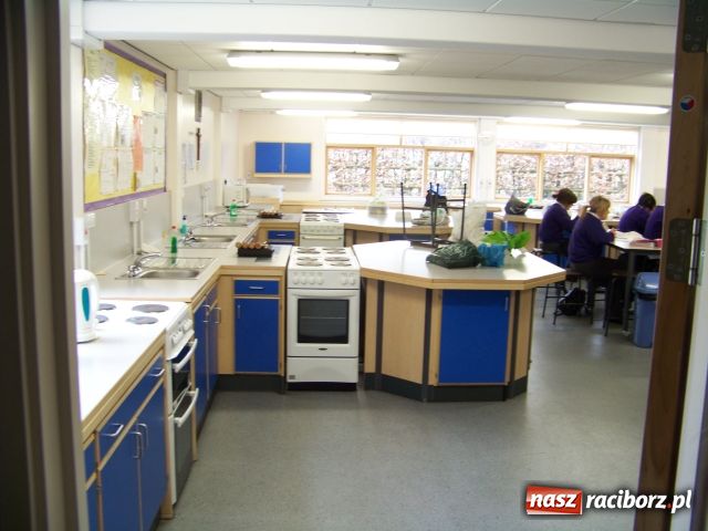 Zdjęcie w galerii na portalu naszraciborz.pl: Wizytowali Anglican High School wiadomości z regionu