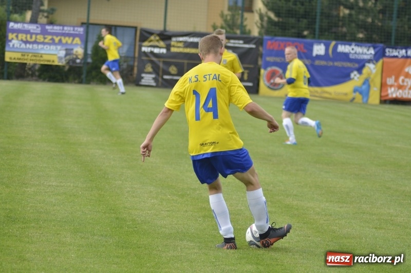 Zdjęcie w galerii na portalu naszraciborz.pl: Kuźnia przegrała w Czyżowicach. Stal zagra w barażu o A klasę wiadomości z regionu