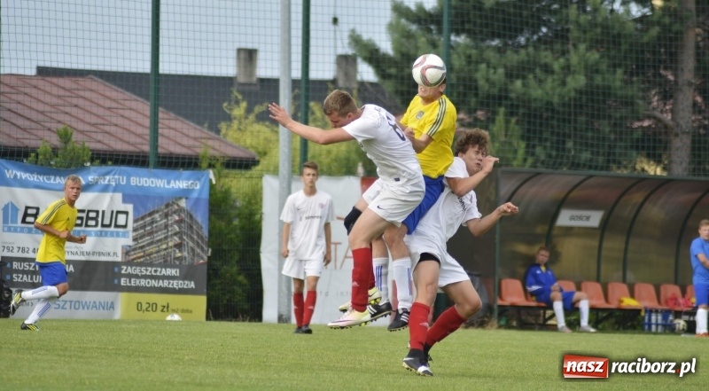 Zdjęcie w galerii na portalu naszraciborz.pl: Kuźnia przegrała w Czyżowicach. Stal zagra w barażu o A klasę wiadomości z regionu