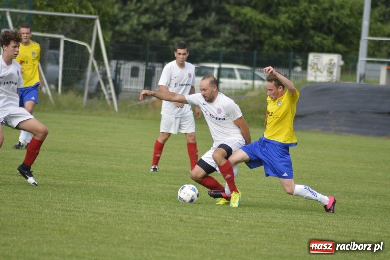 Zdjęcie w galerii na portalu naszraciborz.pl: Kuźnia przegrała w Czyżowicach. Stal zagra w barażu o A klasę wiadomości z regionu