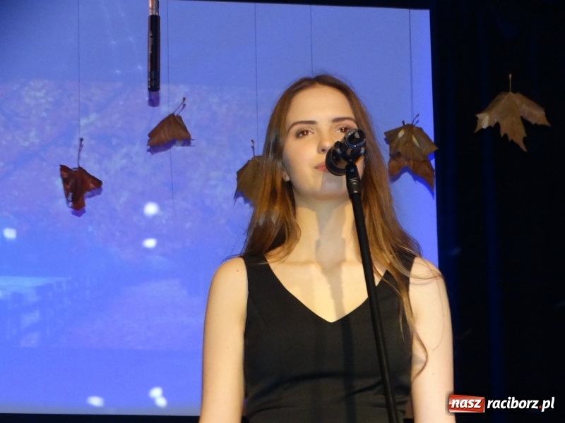 Zdjęcie w galerii na portalu naszraciborz.pl: Sukces wokalistki zespołu Miraż wiadomości z regionu