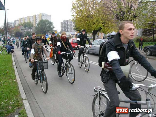 Zdjęcie w galerii na portalu naszraciborz.pl: Rowerowa Masa Krytyczna wiadomości z regionu